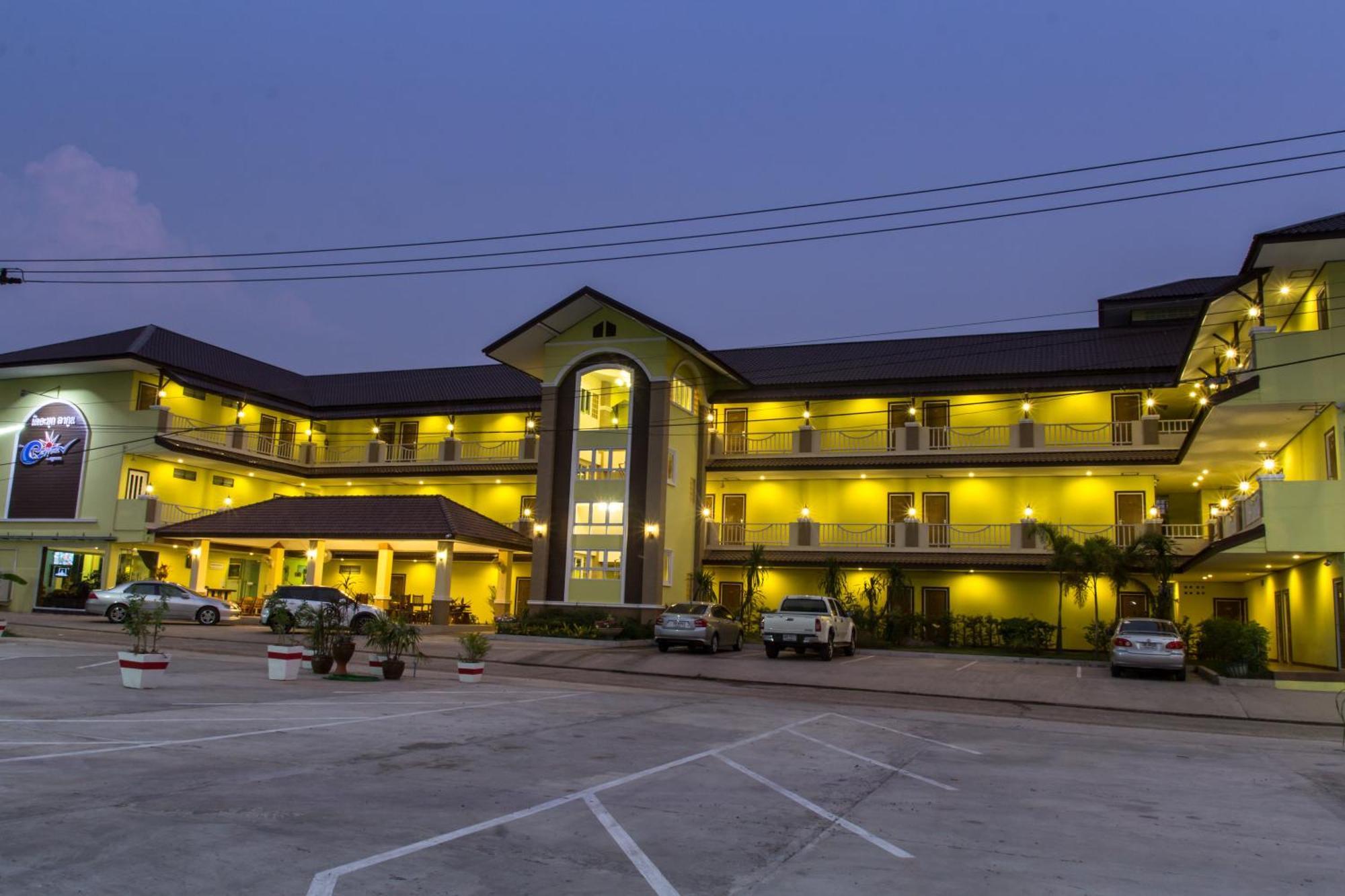 The Muk Lagoon Hotel Mukdahan Exterior foto