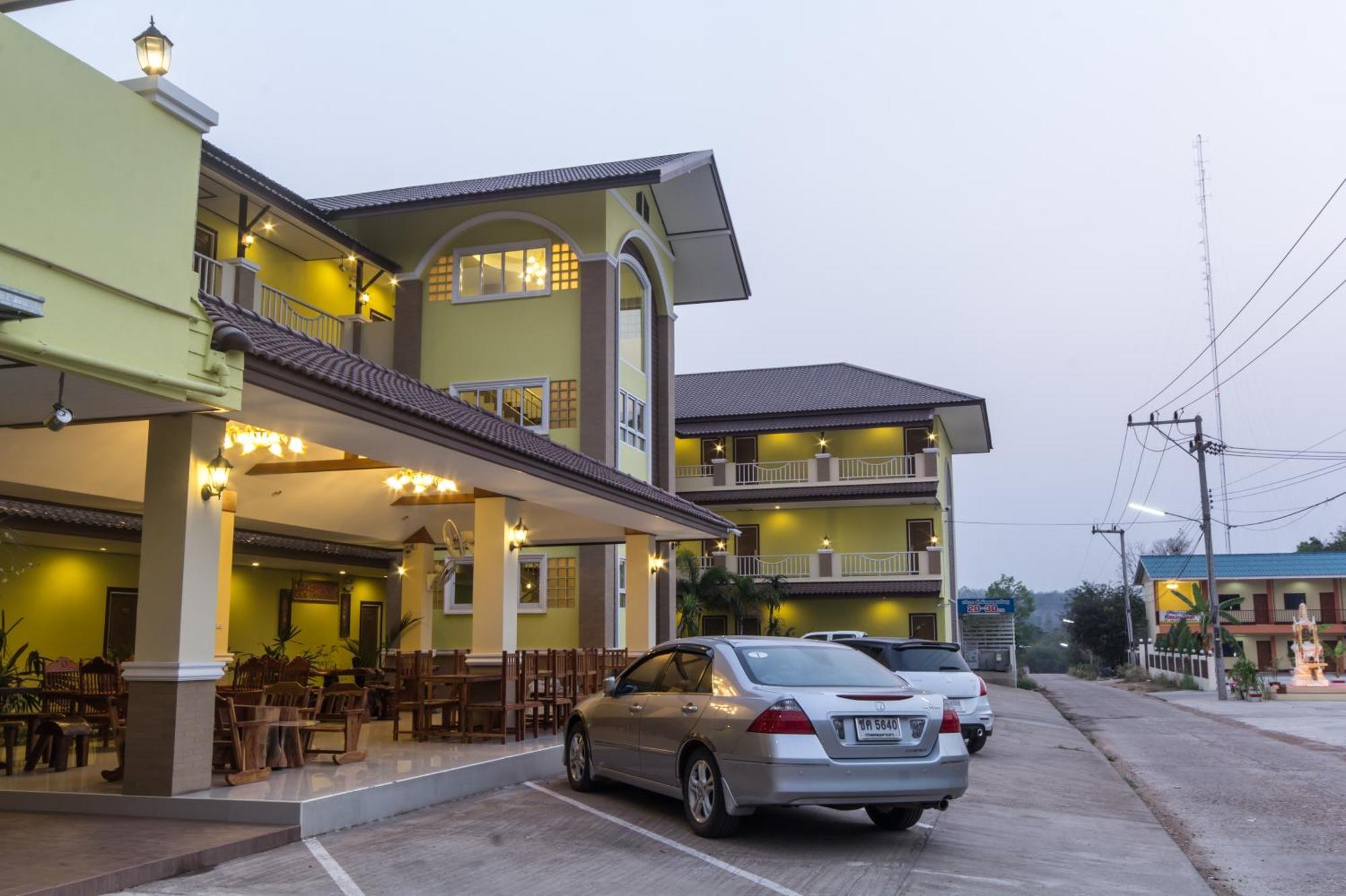 The Muk Lagoon Hotel Mukdahan Exterior foto