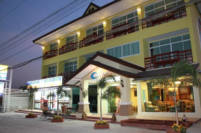 The Muk Lagoon Hotel Mukdahan Exterior foto