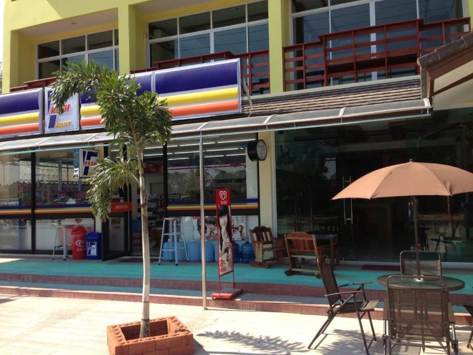 The Muk Lagoon Hotel Mukdahan Exterior foto